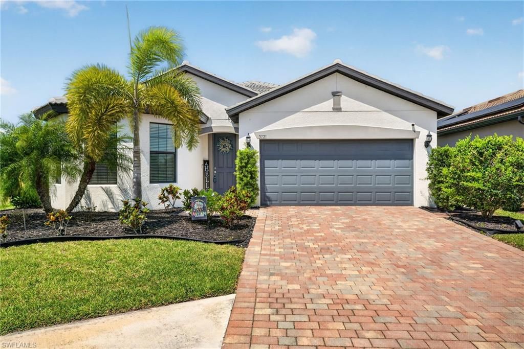 3721 E Hampton CIR, Alva, FL 33920