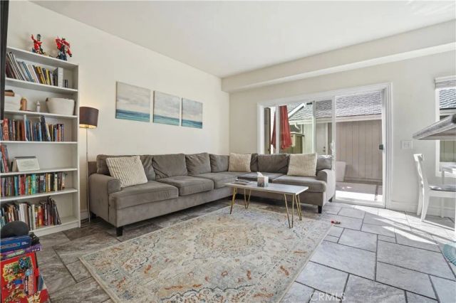 48 Monroe, Irvine, CA 92620