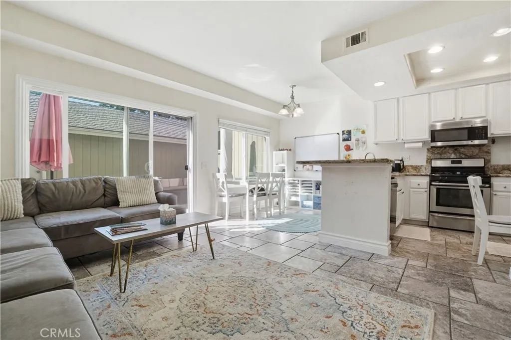 48 Monroe, Irvine, CA 92620