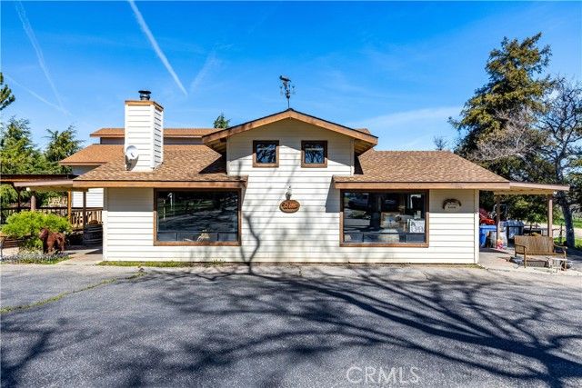 2023 Twelve Oaks Drive, Paso Robles, CA 93446