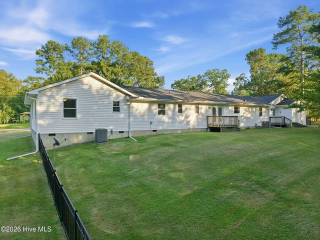 180 Carthage Road, Carthage, NC 28327