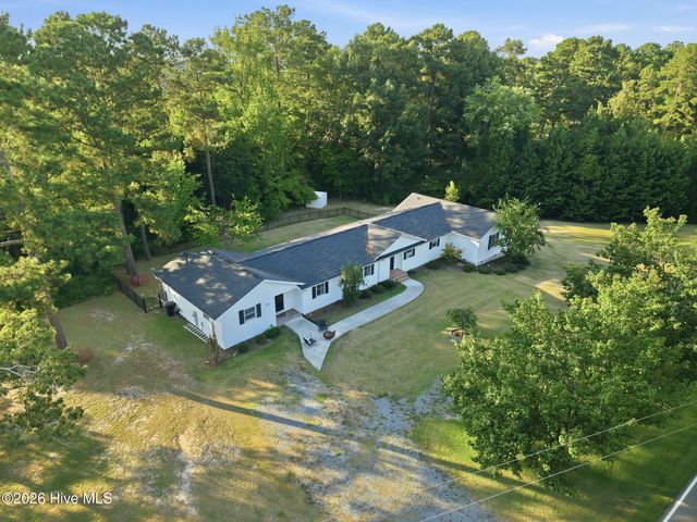 180 Carthage Road, Carthage, NC 28327
