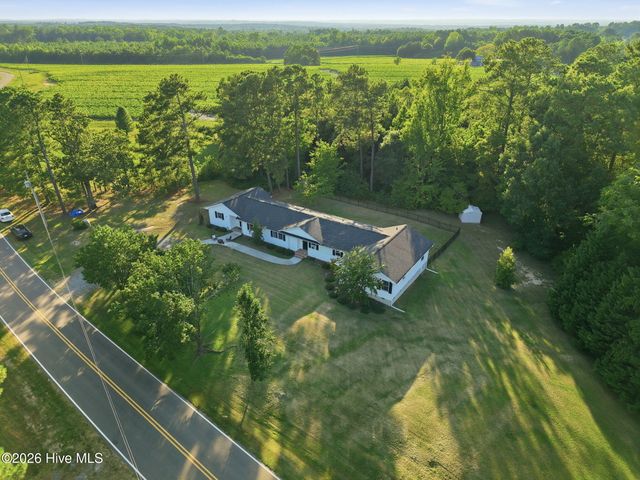 180 Carthage Road, Carthage, NC 28327