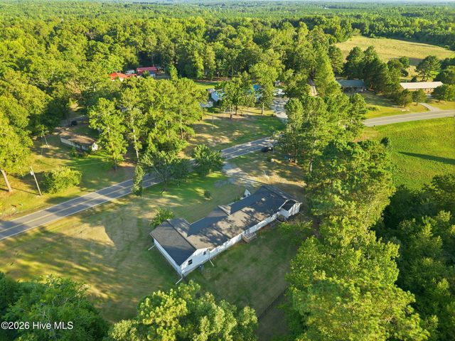 180 Carthage Road, Carthage, NC 28327