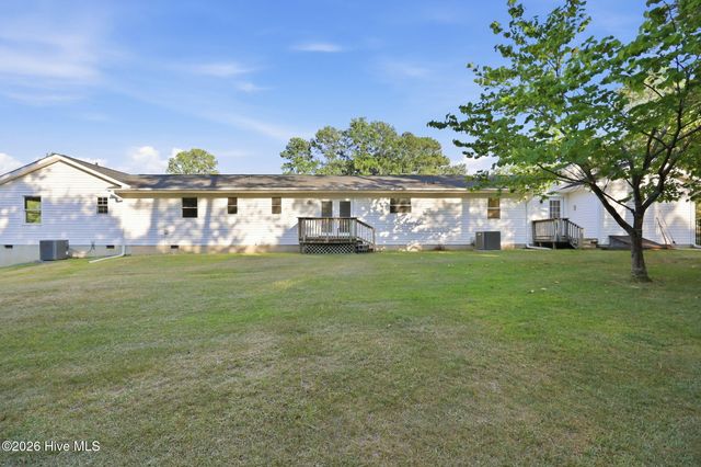 180 Carthage Road, Carthage, NC 28327