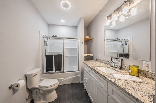 800 E Elm Street, Hillsboro, TX 76645