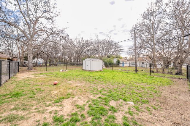 800 E Elm Street, Hillsboro, TX 76645