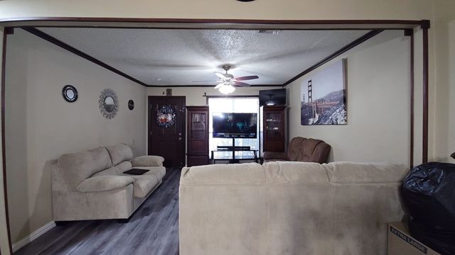 109 Ridgeway Circle, Lewisville, TX 75067