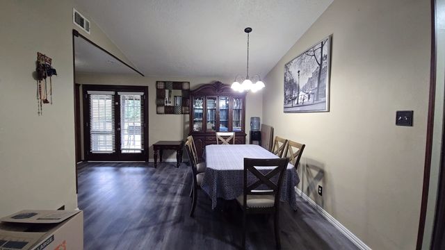 109 Ridgeway Circle, Lewisville, TX 75067