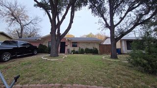 109 Ridgeway Circle, Lewisville, TX 75067