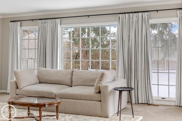 781 Loraine Street, Grosse Pointe, MI 48230