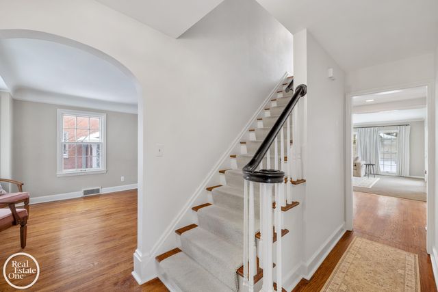 781 Loraine Street, Grosse Pointe, MI 48230