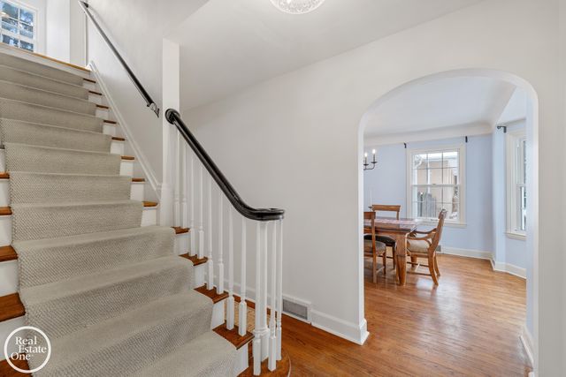 781 Loraine Street, Grosse Pointe, MI 48230