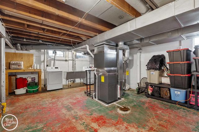 781 Loraine Street, Grosse Pointe, MI 48230