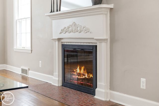 781 Loraine Street, Grosse Pointe, MI 48230