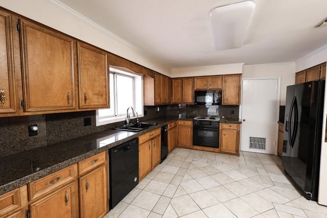 1415 W Main St, El Dorado, AR 71730