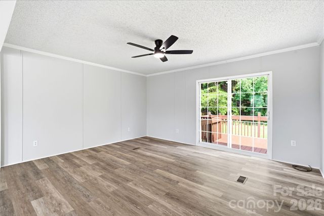 1006 Canada Drive, Dallas, NC 28034