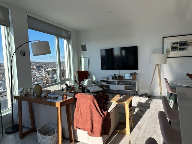 125 Guest St. 1703, Boston, MA 02135