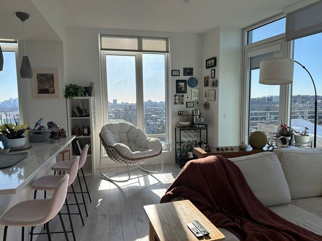 125 Guest St. 1703, Boston, MA 02135