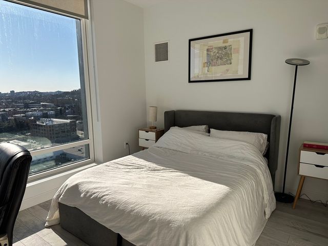 125 Guest St. 1703, Boston, MA 02135