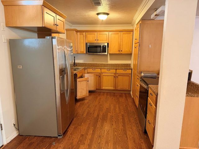 295 Lazy Hollow Lane, Livingston, TX 77351