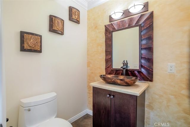 6300 La Reina Drive, Tujunga, CA 91042