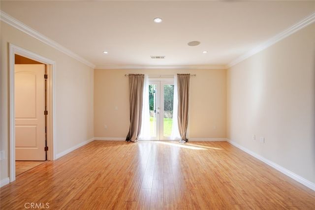 6300 La Reina Drive, Tujunga, CA 91042