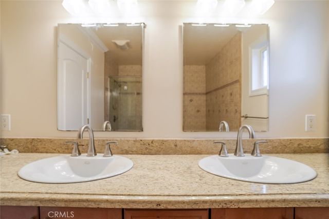 6300 La Reina Drive, Tujunga, CA 91042