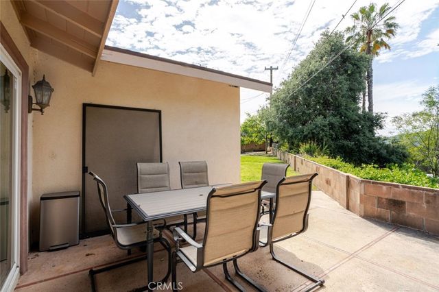 6300 La Reina Drive, Tujunga, CA 91042