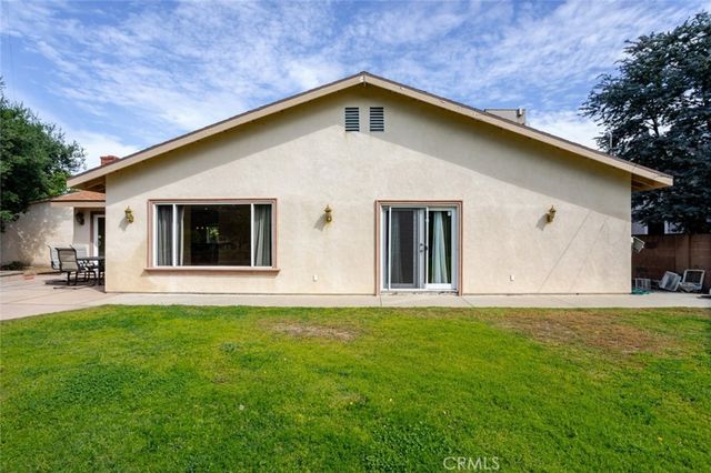 6300 La Reina Drive, Tujunga, CA 91042