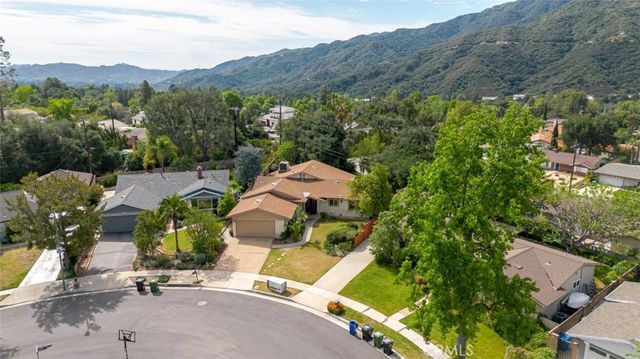6300 La Reina Drive, Tujunga, CA 91042