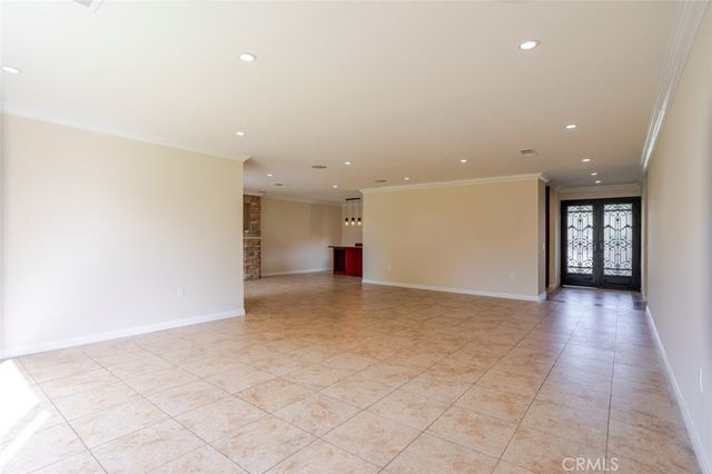 6300 La Reina Drive, Tujunga, CA 91042