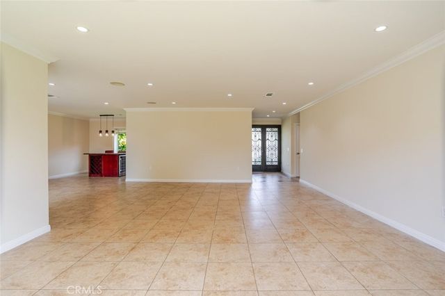 6300 La Reina Drive, Tujunga, CA 91042