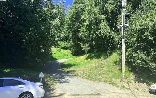 00 Willowbank Ct, Oakland, CA 94611