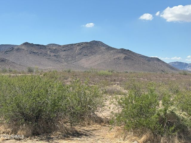 40325 W HARRISON Street, Tonopah, AZ 85354