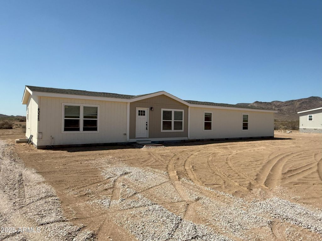 40325 W HARRISON Street, Tonopah, AZ 85354