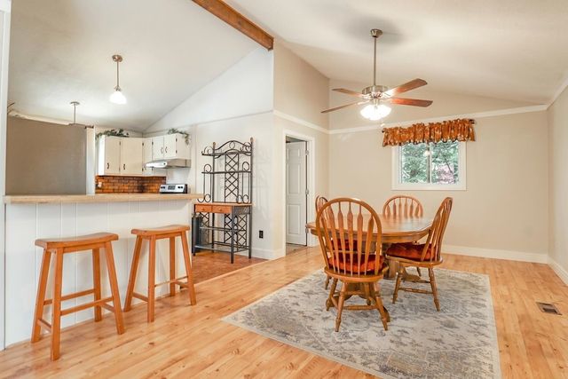 10 Belmont Drive, Barnstead, NH 03225
