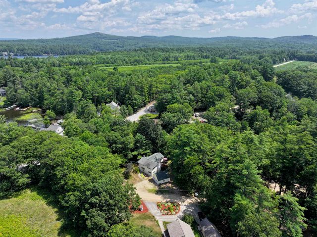 10 Belmont Drive, Barnstead, NH 03225