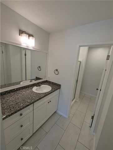 5460 White Oak G222, Encino, CA 91316