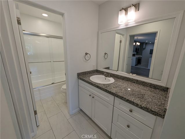 5460 White Oak G222, Encino, CA 91316