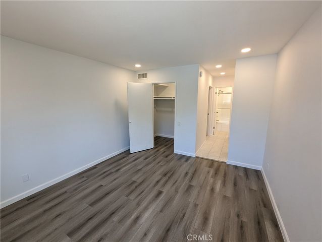 5460 White Oak G222, Encino, CA 91316