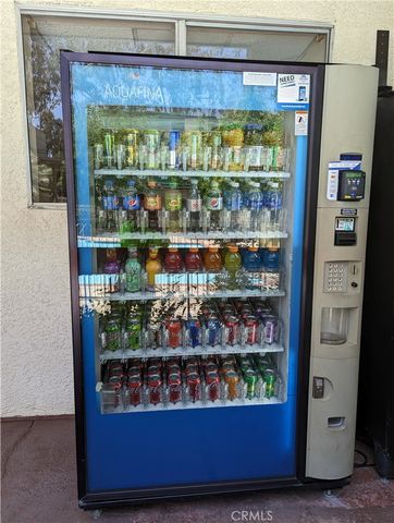 5460 White Oak G222, Encino, CA 91316