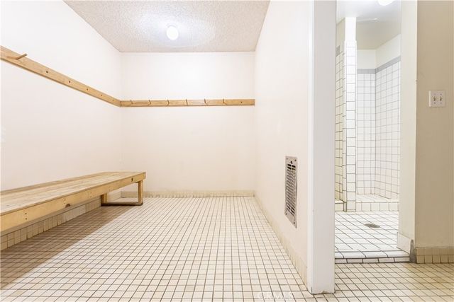 5460 White Oak G222, Encino, CA 91316