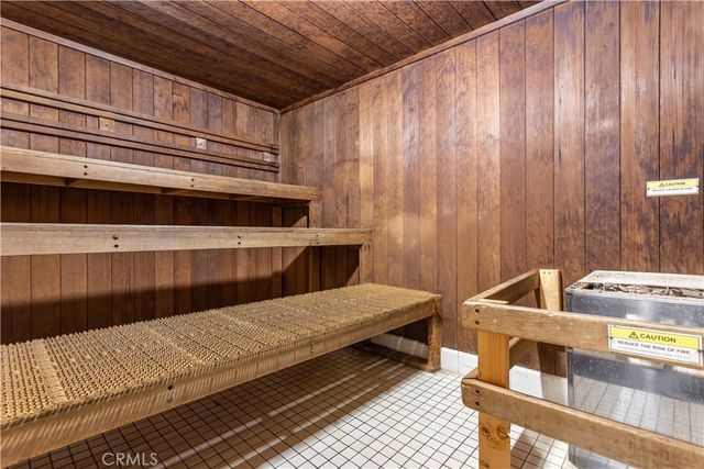 5460 White Oak G222, Encino, CA 91316