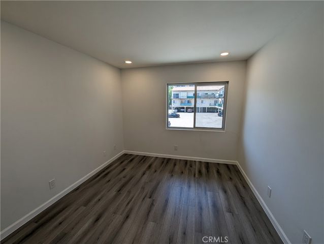 5460 White Oak G222, Encino, CA 91316