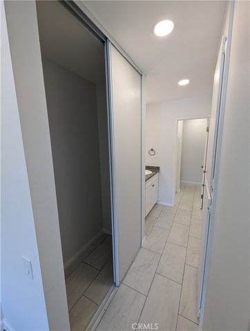 5460 White Oak G222, Encino, CA 91316