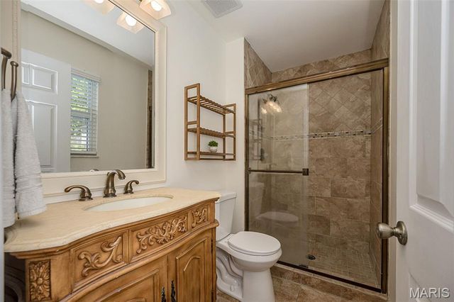 403 Pandora Court, St Peters, MO 63376