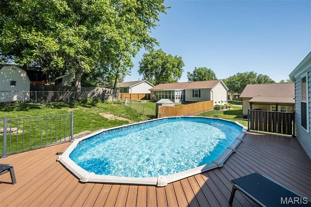 403 Pandora Court, St Peters, MO 63376
