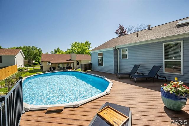 403 Pandora Court, St Peters, MO 63376