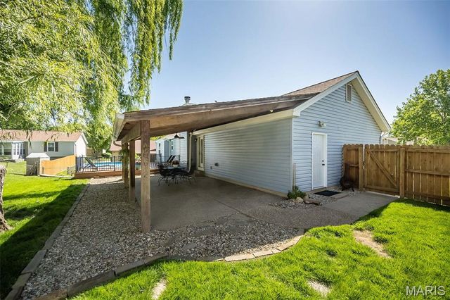 403 Pandora Court, St Peters, MO 63376